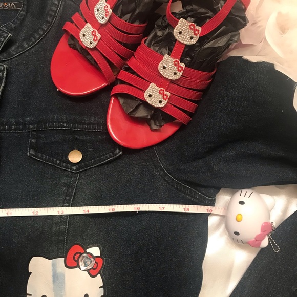 Adorable vintage y2k custom hello kitty jean jacket 🍒❤️ - Picture 8 of 13